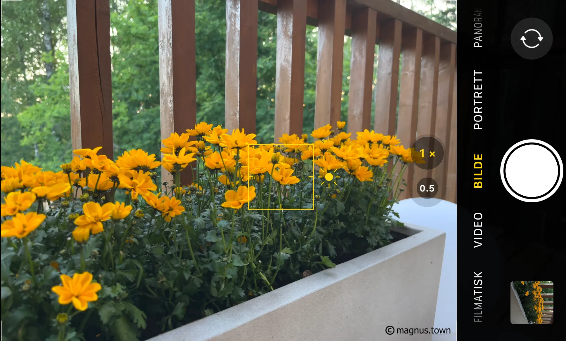 Metering a scene using my iPhone - Auto